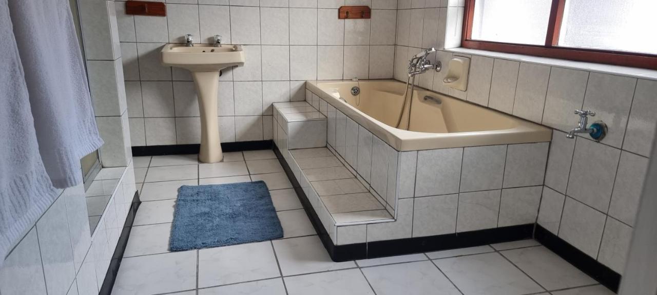 Mcsheyson Apartment Cape Town
